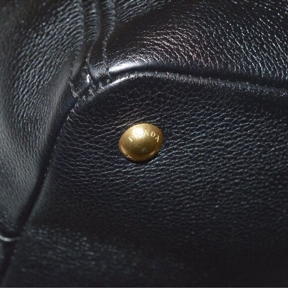 Prada Leather Vitello Daino Handbag Black GHW - Picture 6 of 11